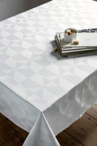 Nina damask dug hvid 160 x 320 cm