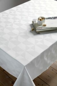 Nina damask dug hvid Ø 180 cm